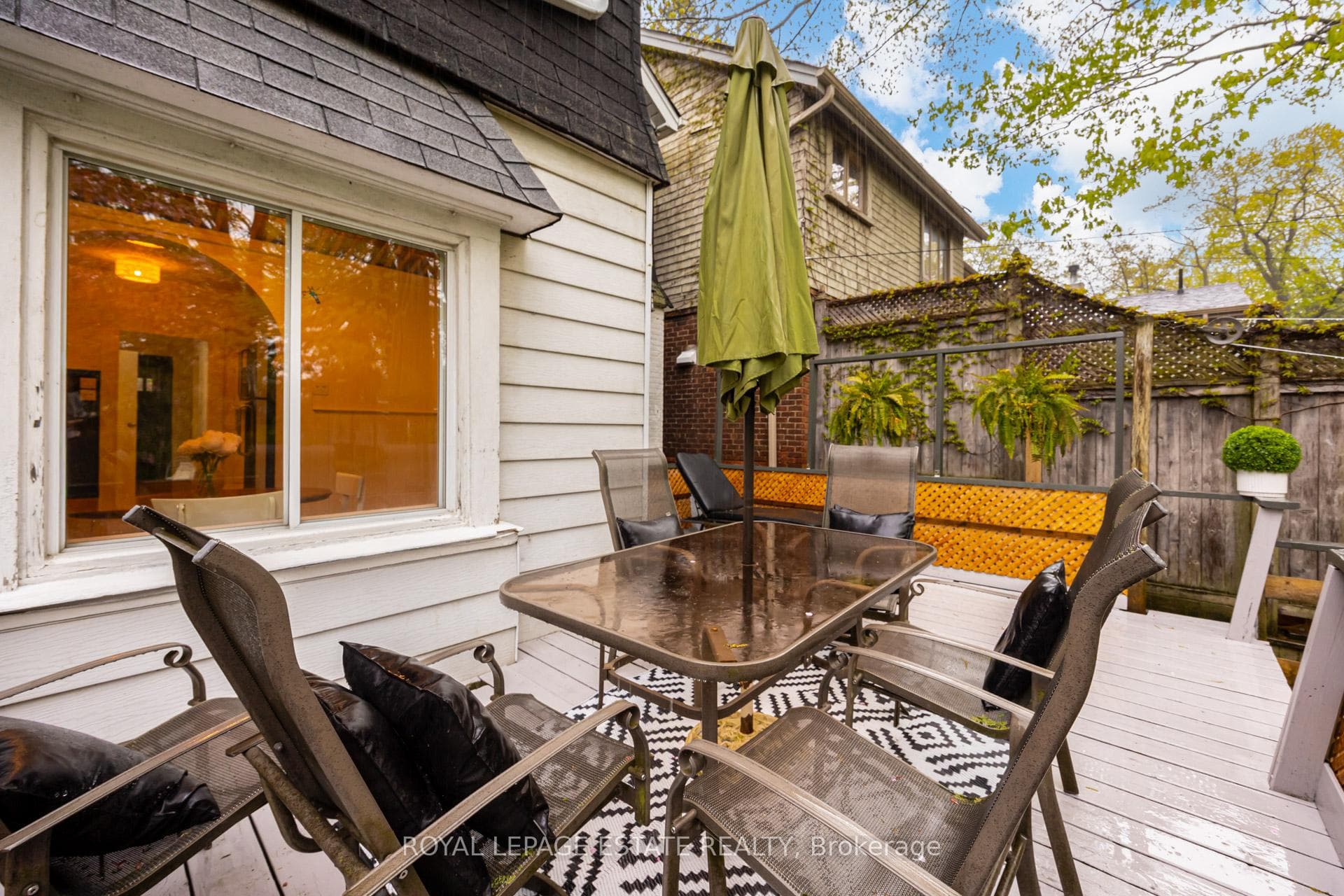 38 Queensbury Avenue photo 32