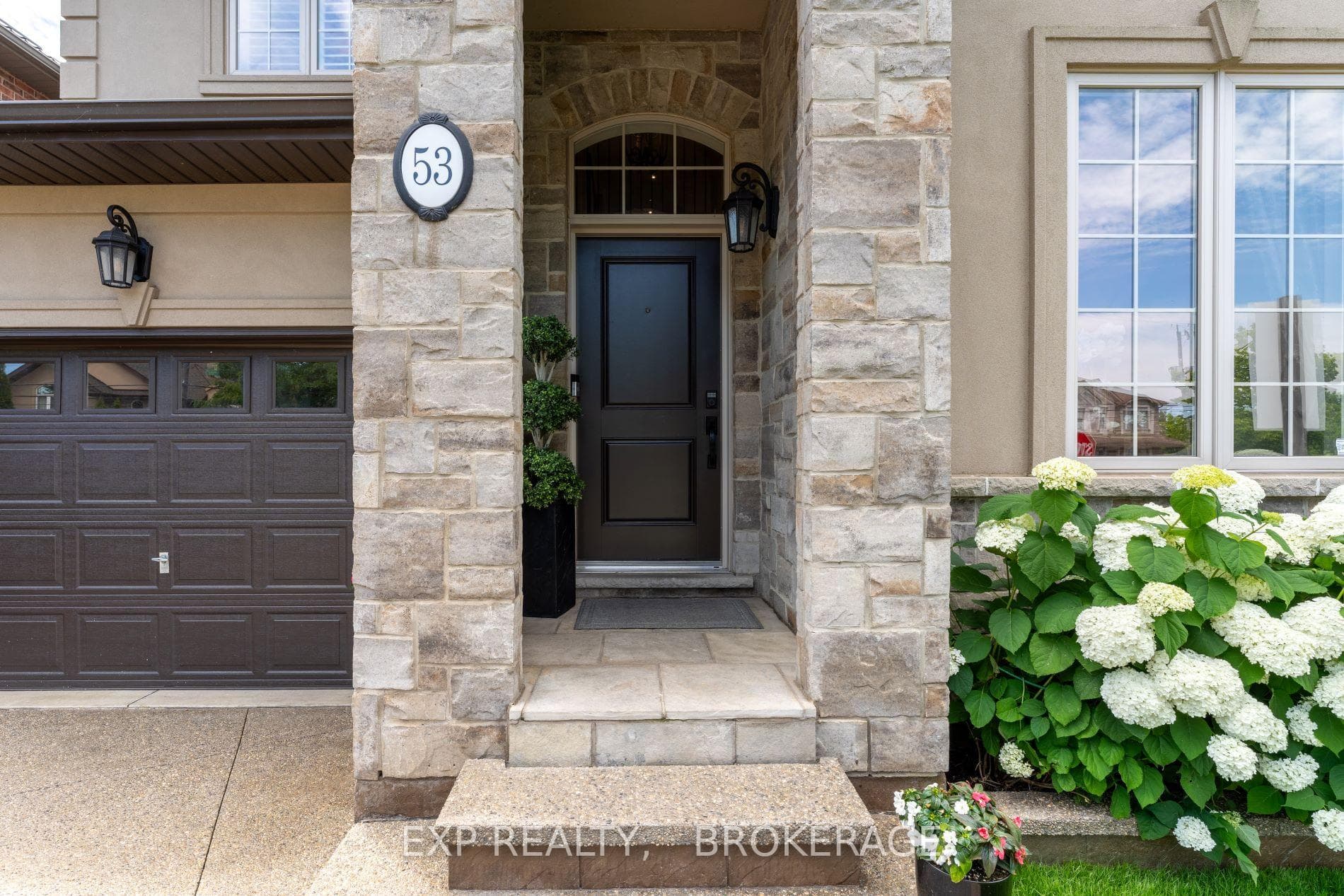53 SEABREEZE Crescent photo 3