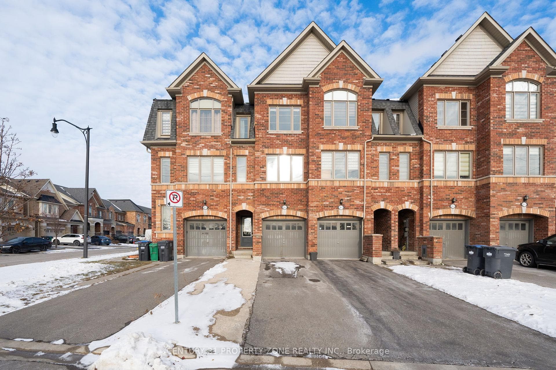 Welcome to 29 Pennycross Brampton