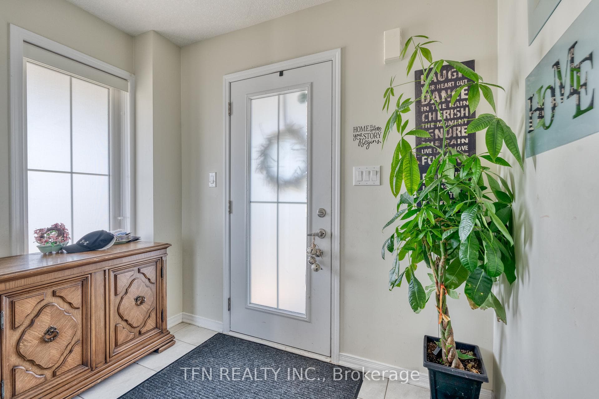 144 Maclachlan Avenue photo 5