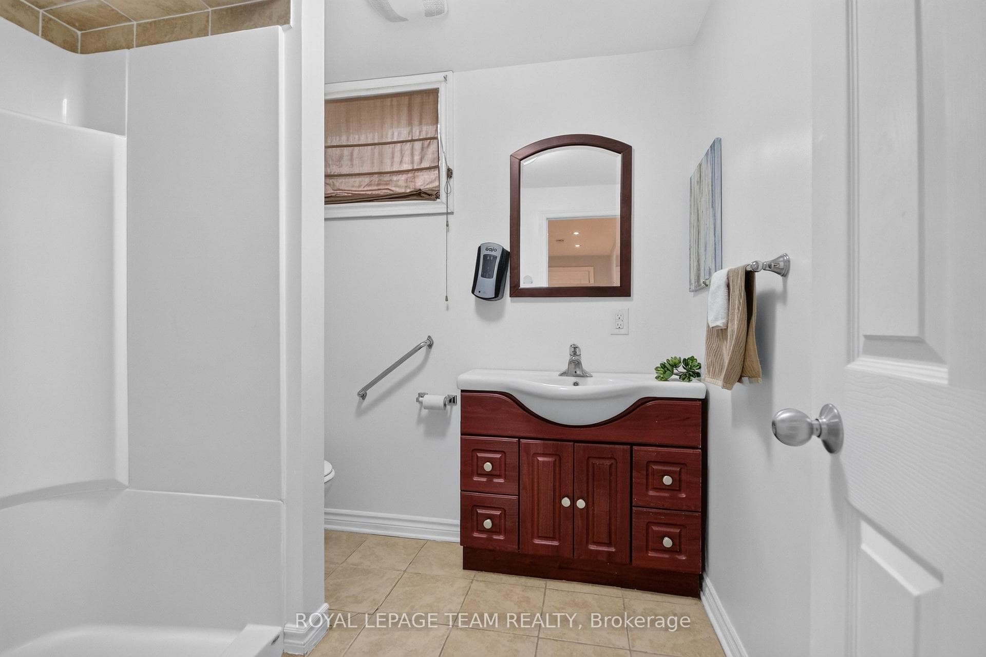 148 CHARLOTTE Street photo 30