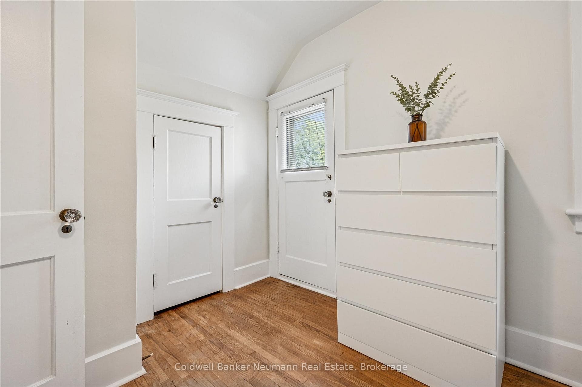 39 Agnes Street photo 37