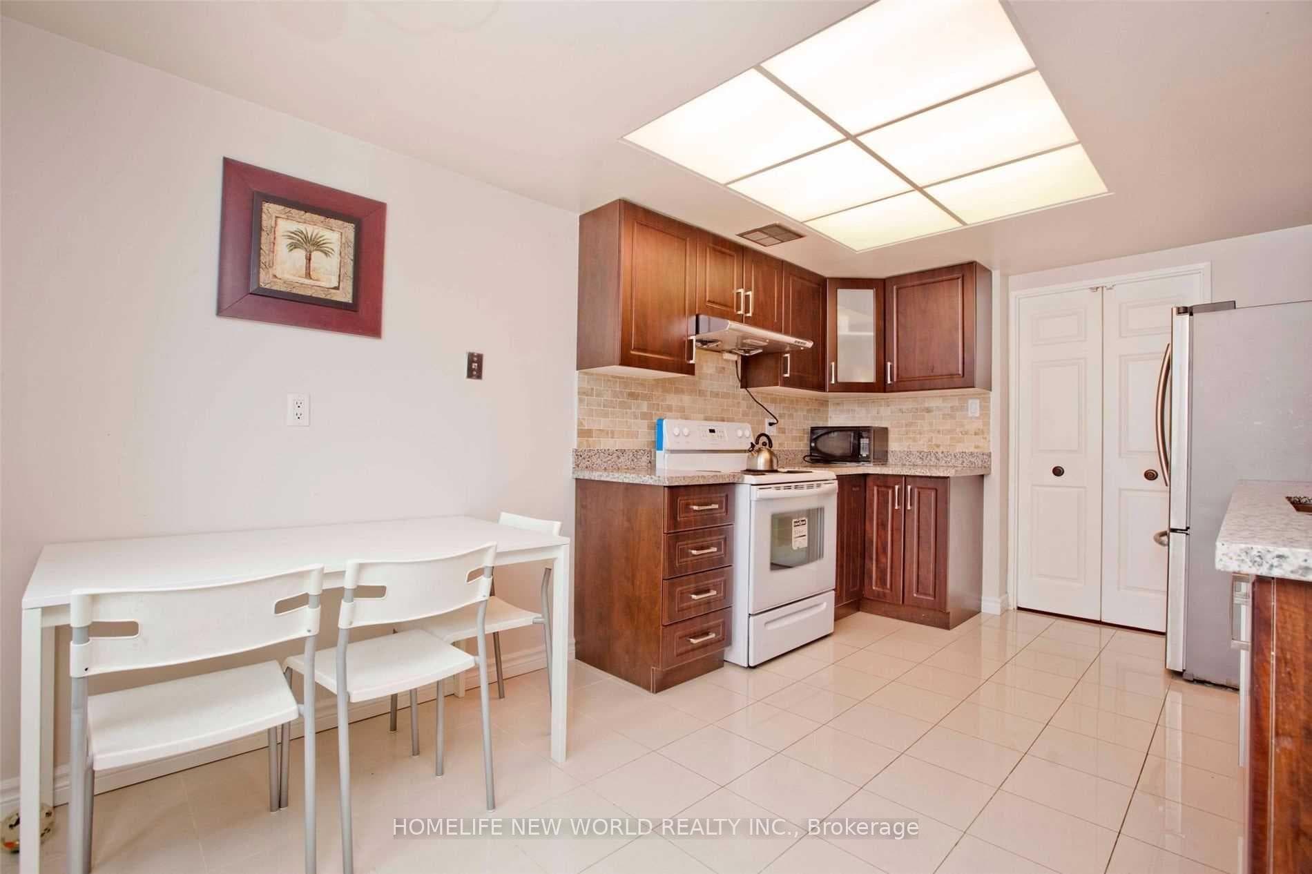 255 Bamburgh Circle Unit 1609 photo 7