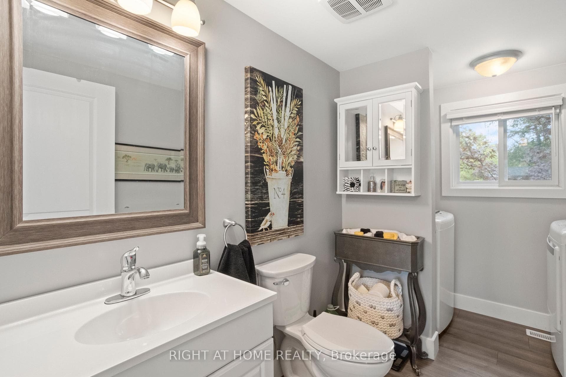 162 Mississauga Place photo 21