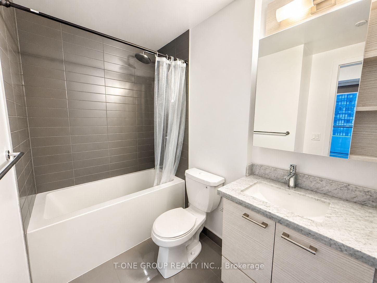 2221 Yonge Street Unit 5409 photo 7