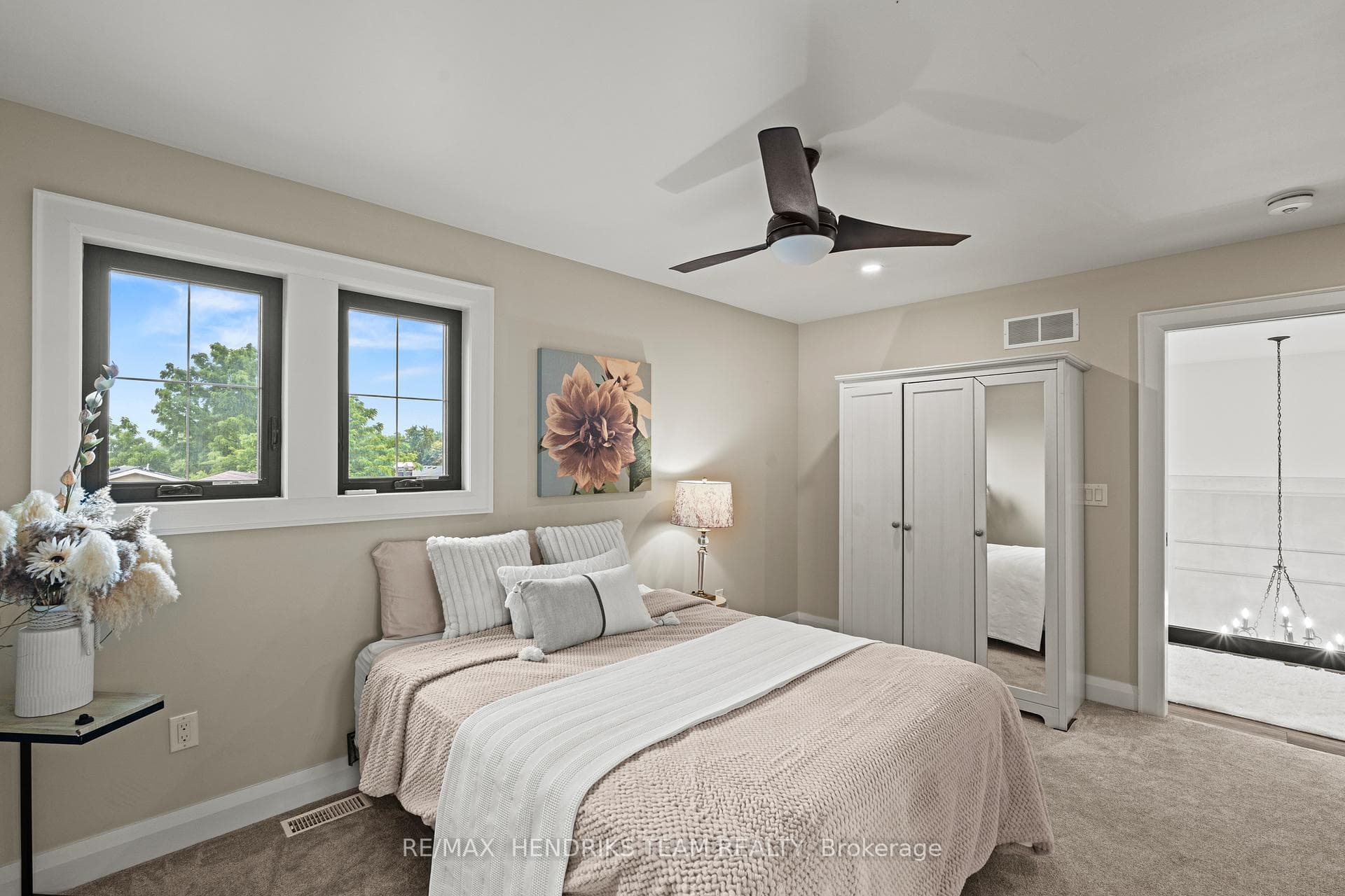 8 Stanmary Drive photo 24