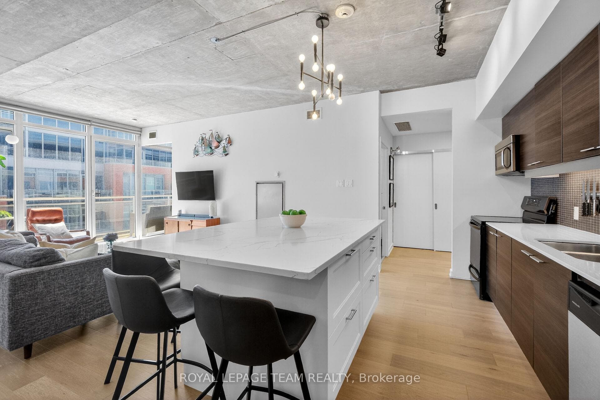 349 Mcleod Street Unit 618 photo 7