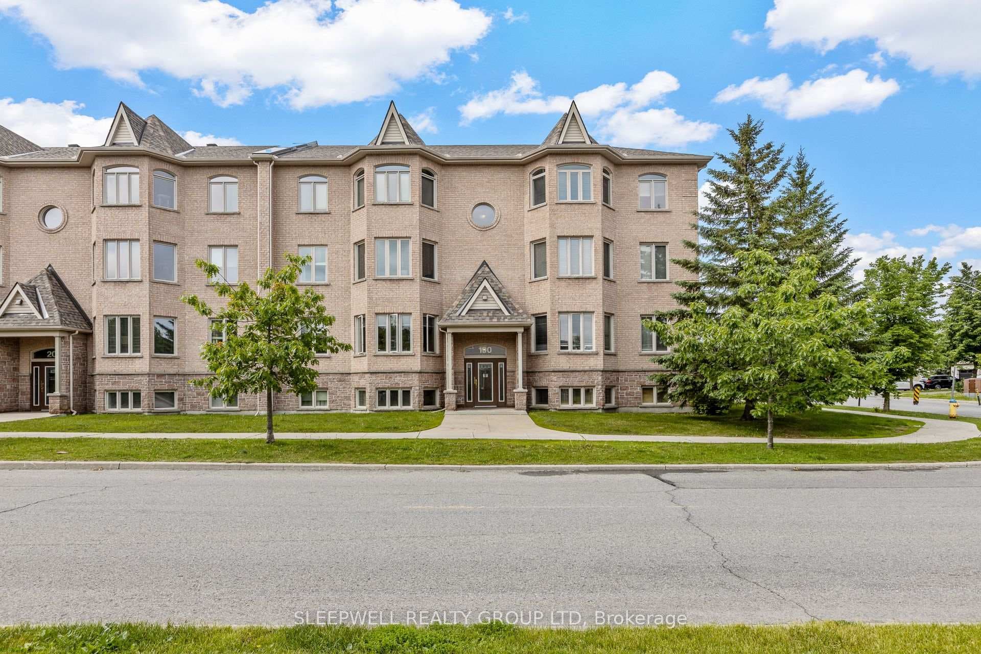 190 Rustic Hills Crescent Unit 7 photo 1