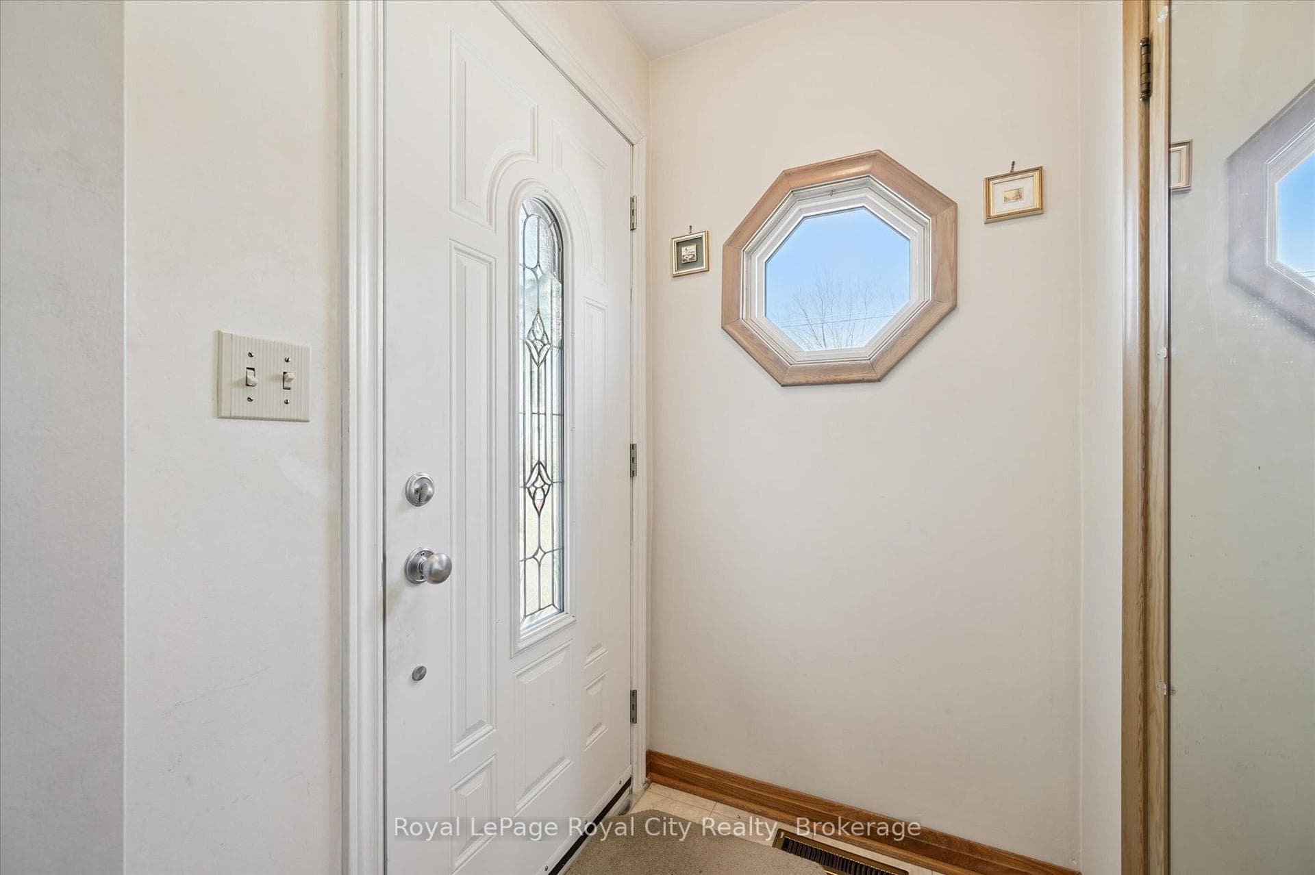 133 Emma Street photo 5