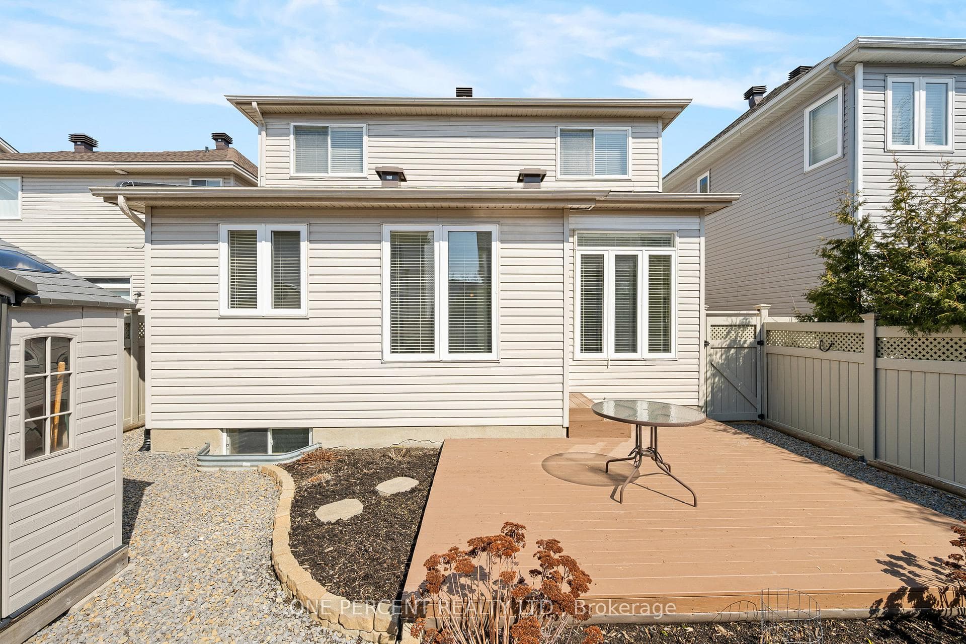 2113 Hallendale Street photo 43