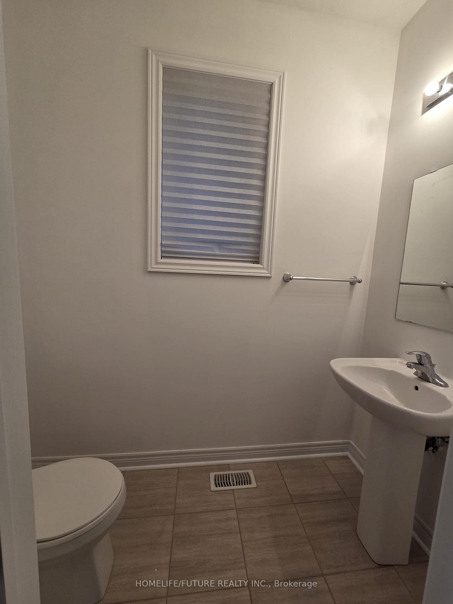 94 Cathedral Drive photo 20