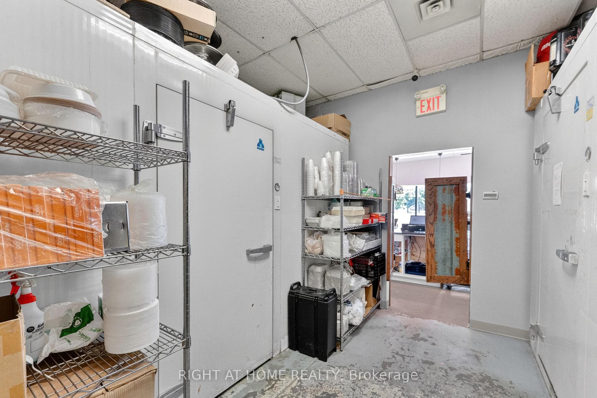 5370 CANOTEK Road Unit 1 photo 24