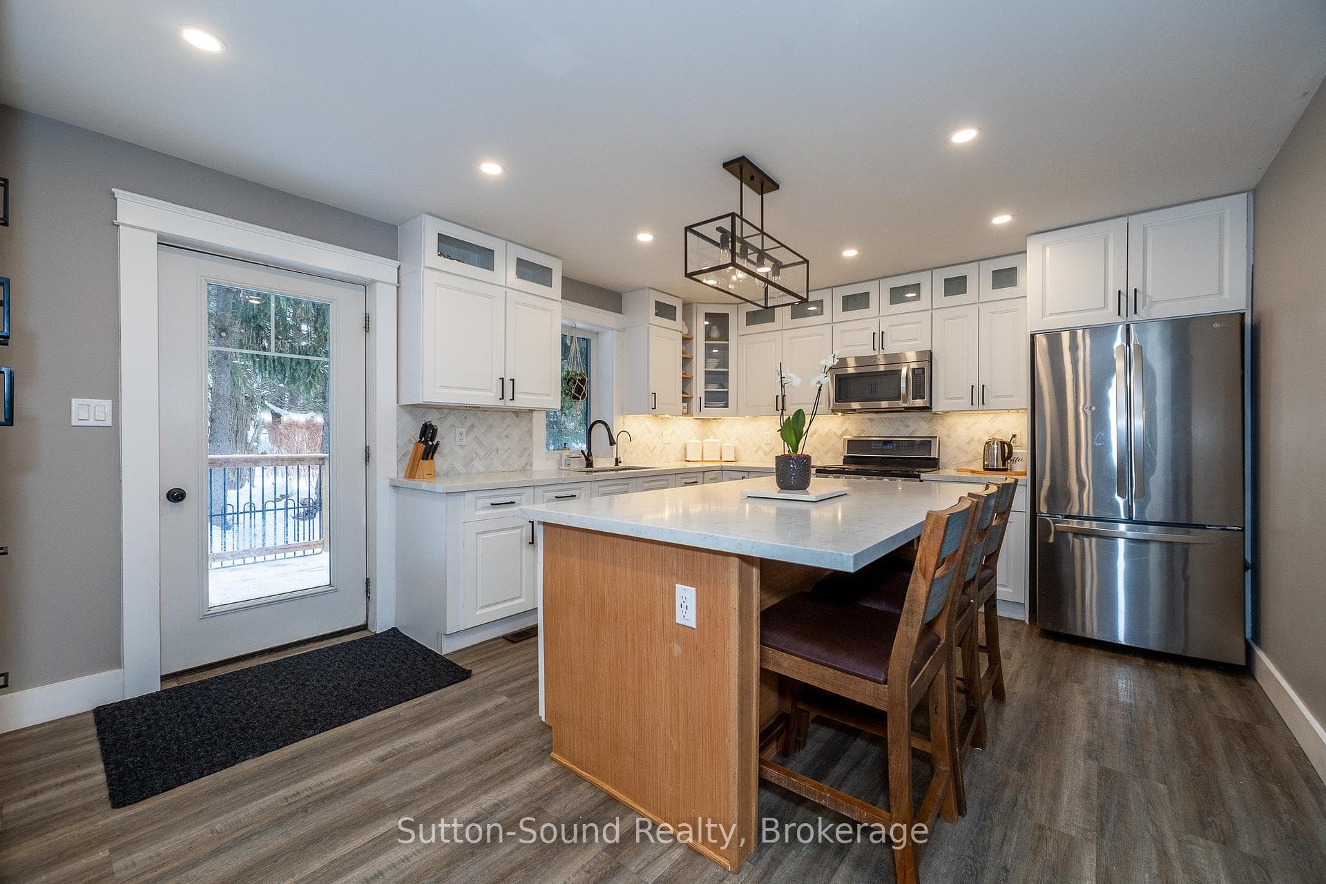 875 27th Street photo 12