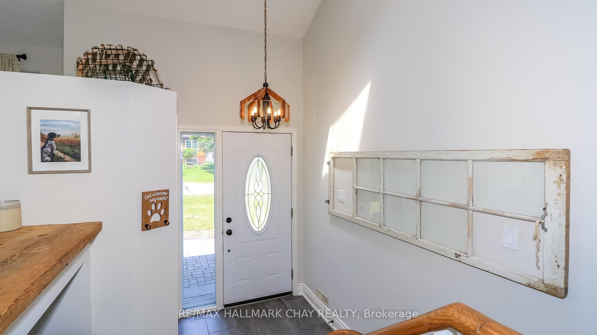 2281 Scythes Street photo 5