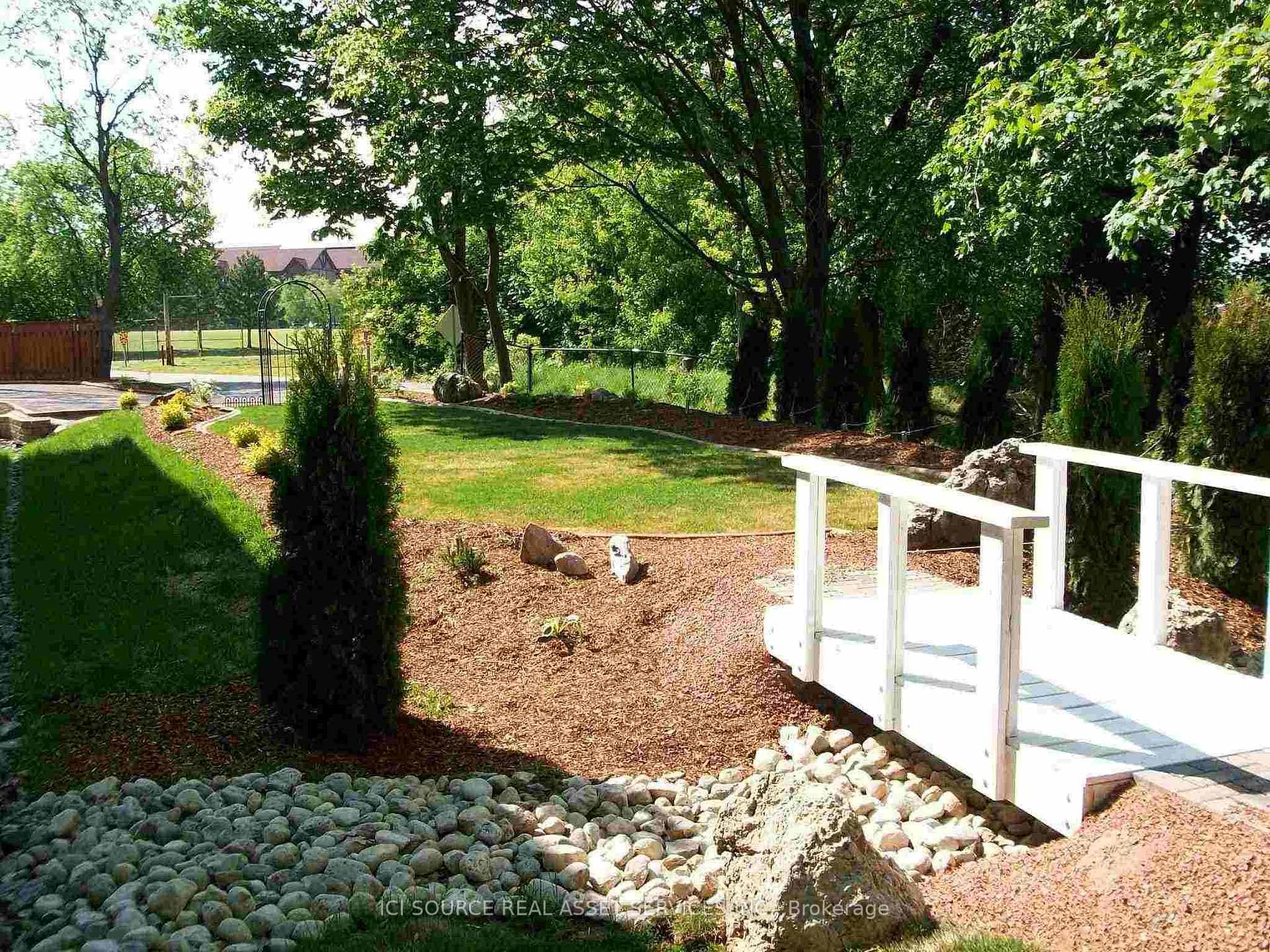 4434 Leader Lane photo 1