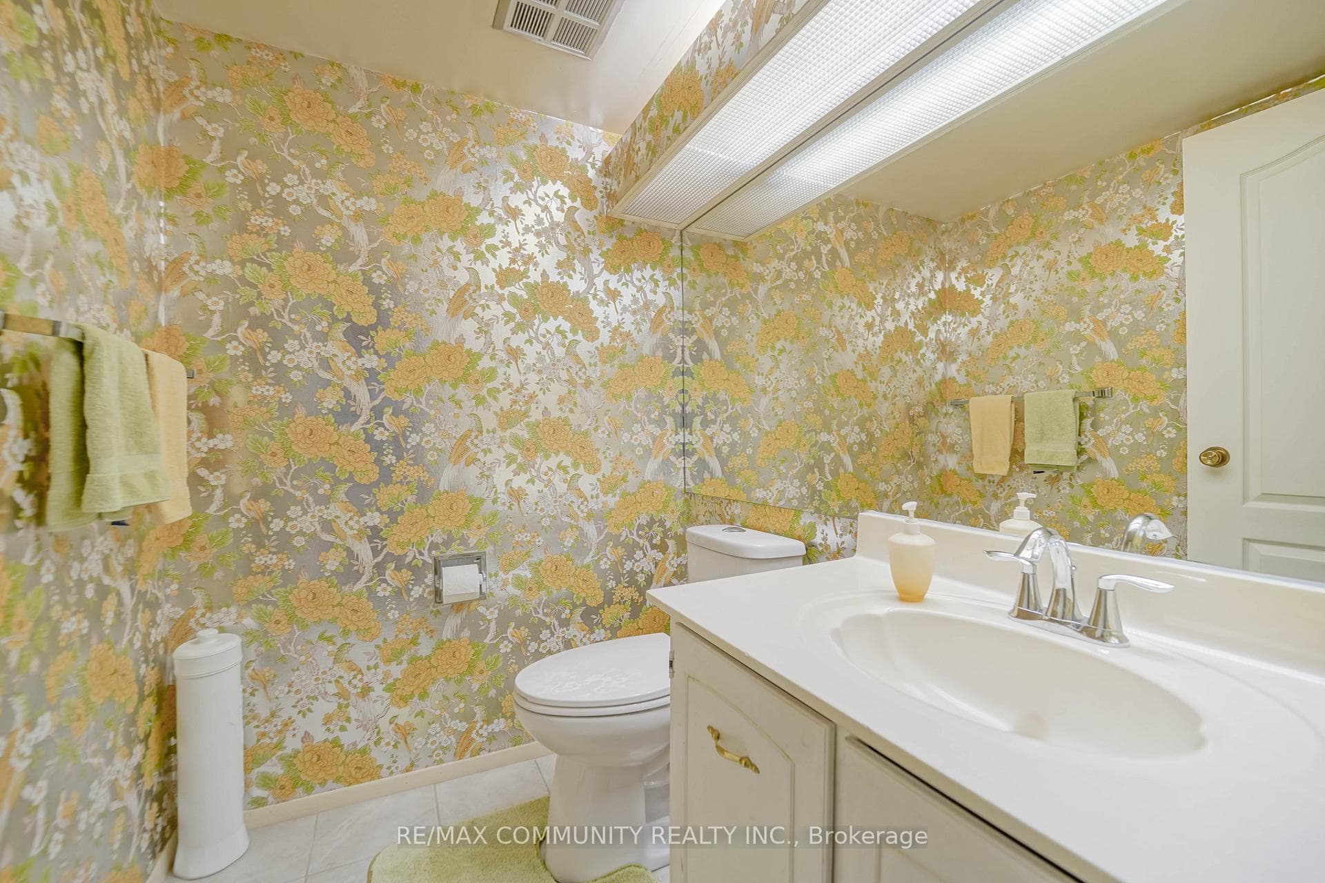 3131 Bridletowne Circle Unit 302 photo 19