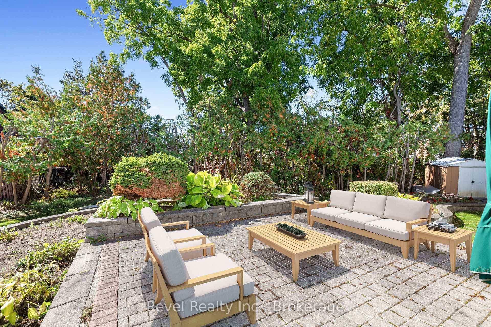 13 Sylvan Crescent photo 46