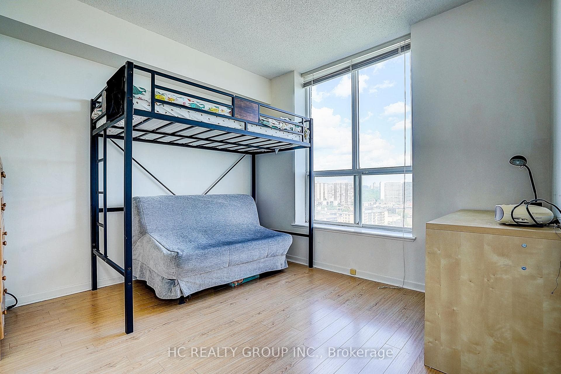 21 Overlea Boulevard Unit 1602 photo 12