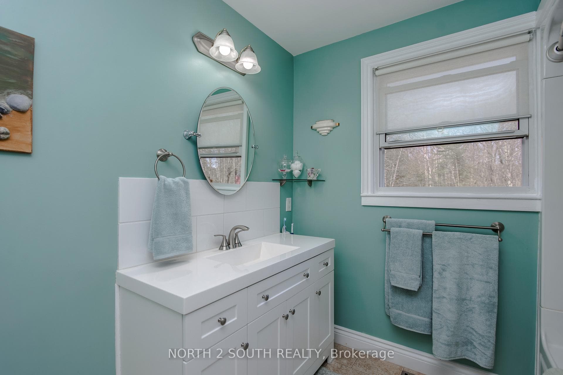 2390 Honey Harbour Road photo 18