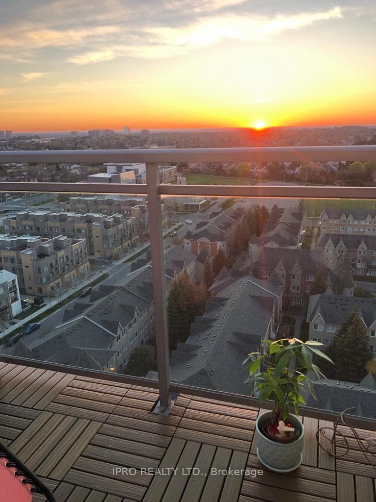8 Rosebank Drive Unit 17L photo 14