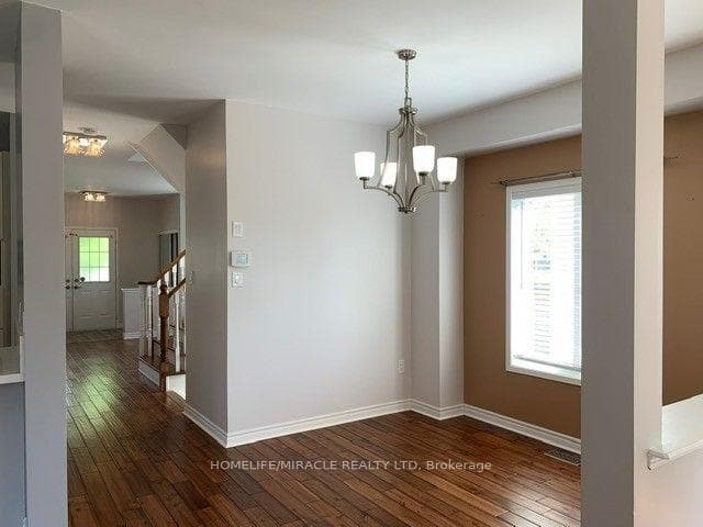 37 Mount Pleasant Avenue Unit Upper photo 8