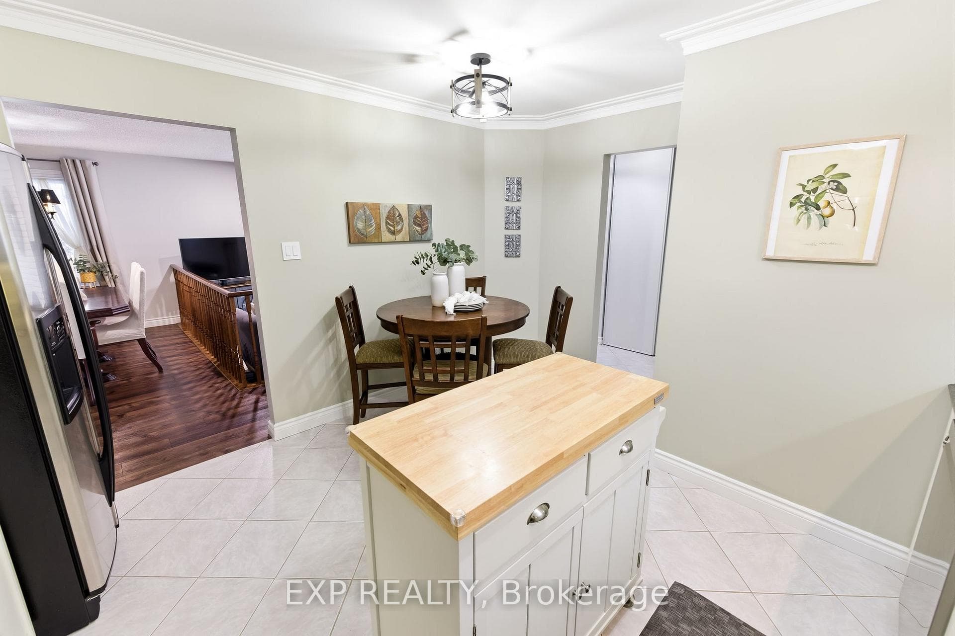 32 Bird Crescent photo 12