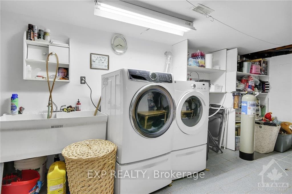 45 SUNNYCREST Drive photo 25
