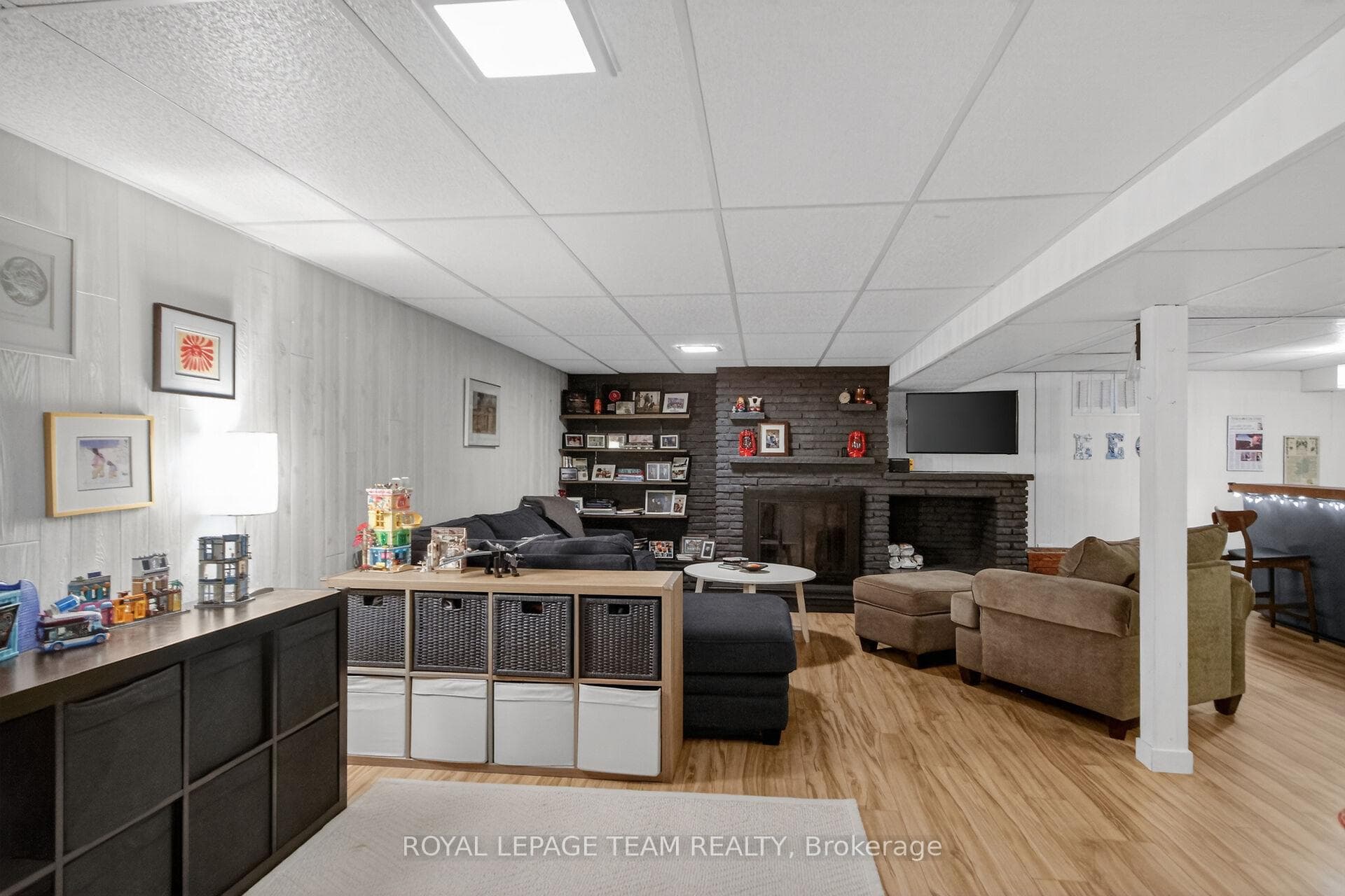 15 Markham Avenue photo 42