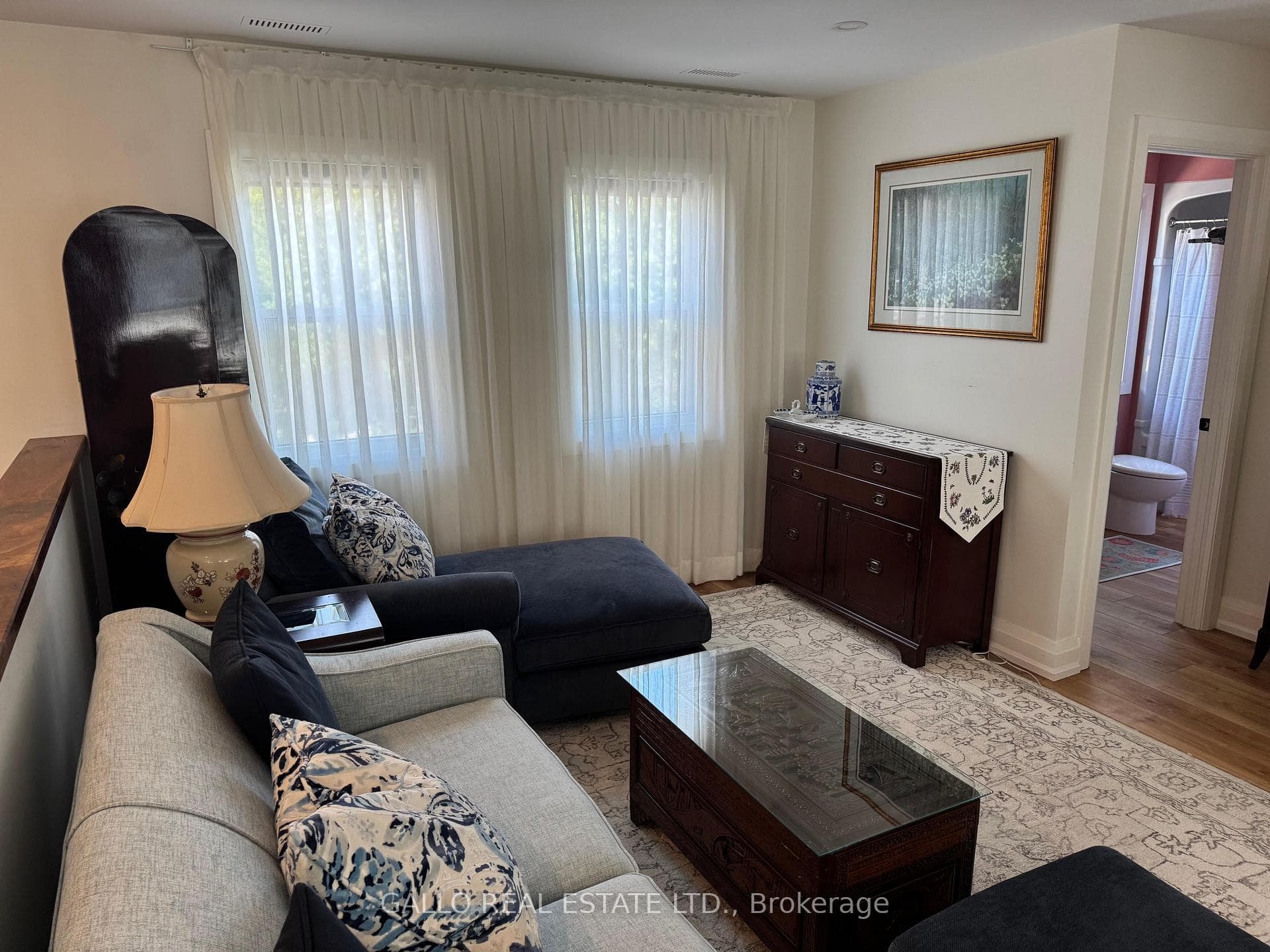 498 Millard Street Unit B photo 5