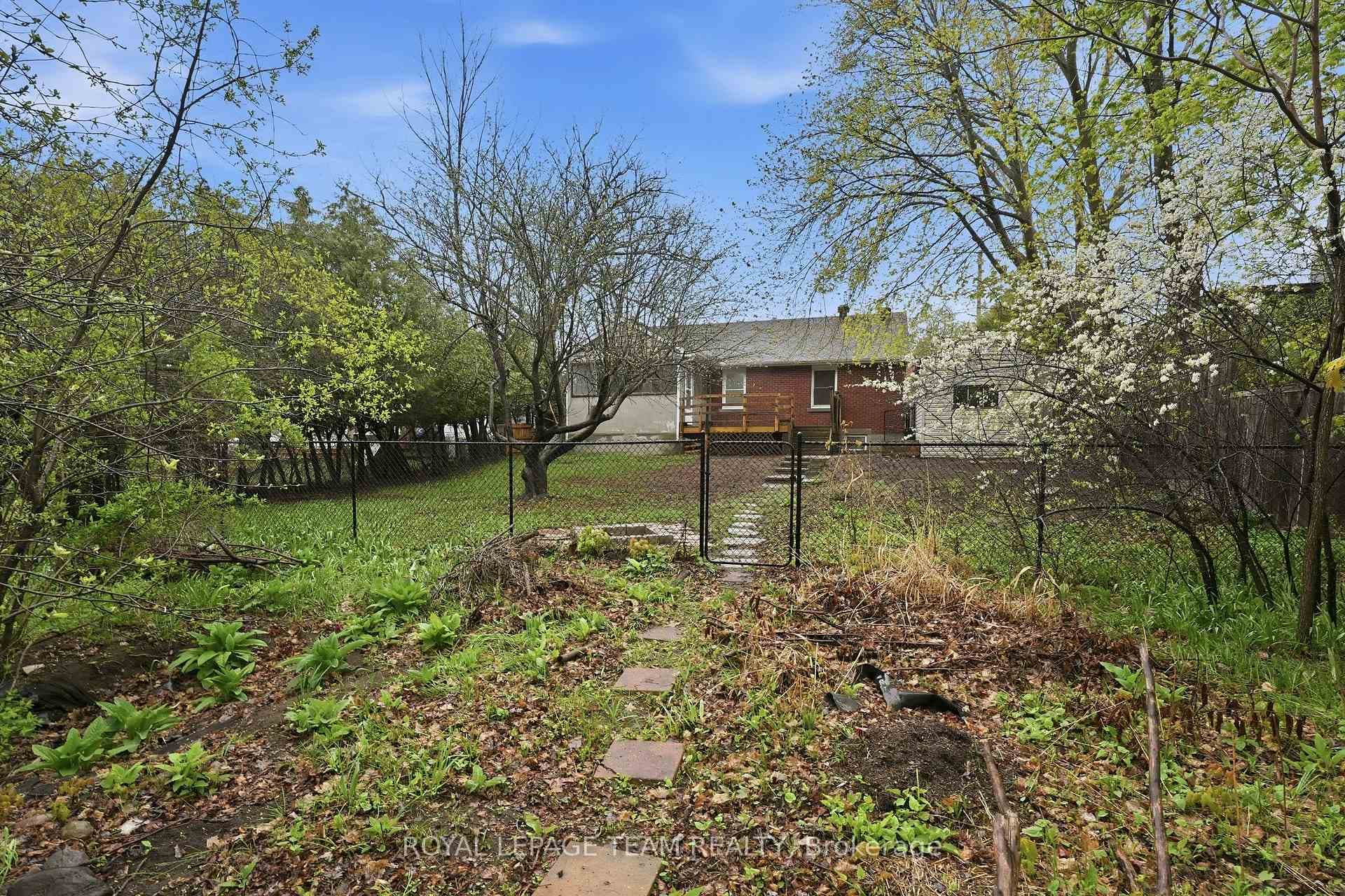 49 Crownhill Street photo 42