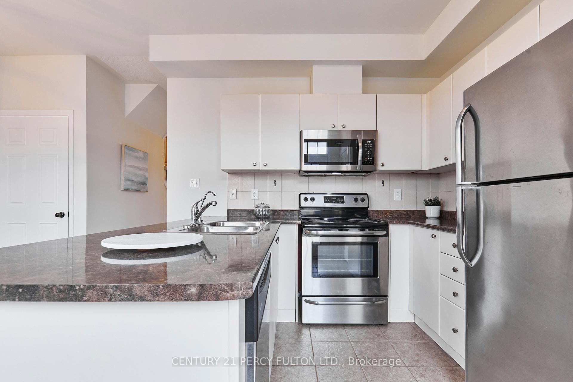 10 Mcbride Avenue photo 15