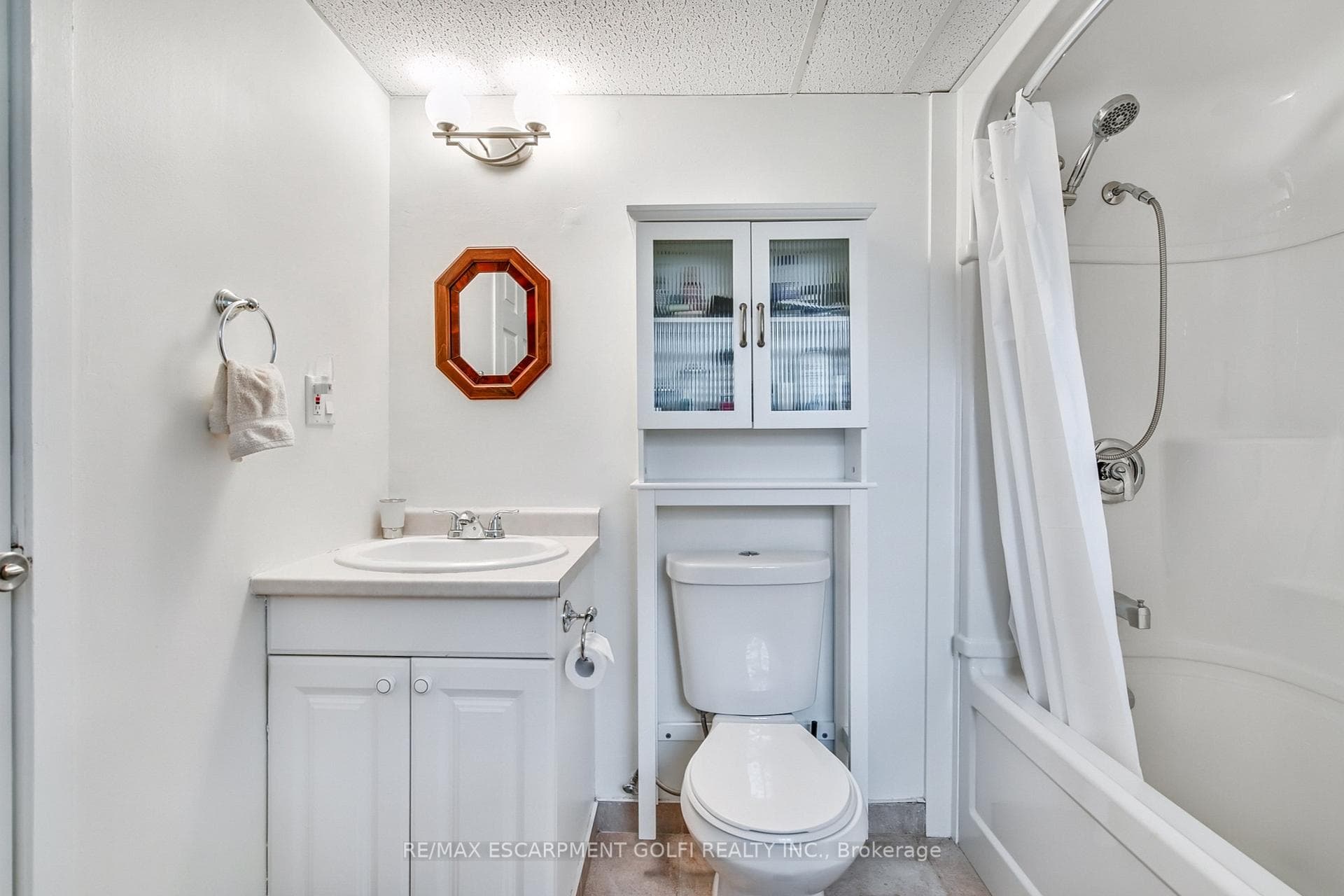 57 Richelieu Drive photo 33
