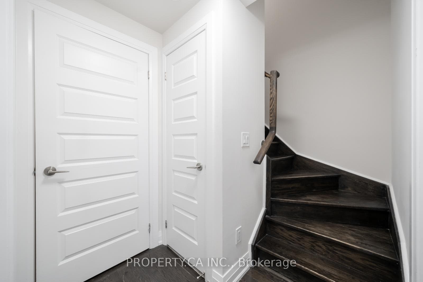 23 Eldora Avenue Unit 104 photo 8