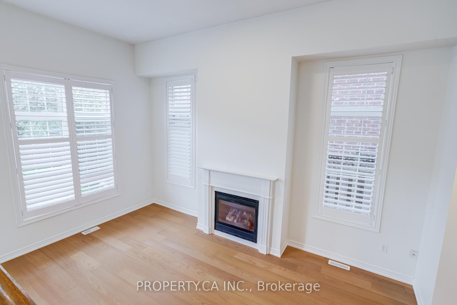 3347 Eglinton Avenue photo 14