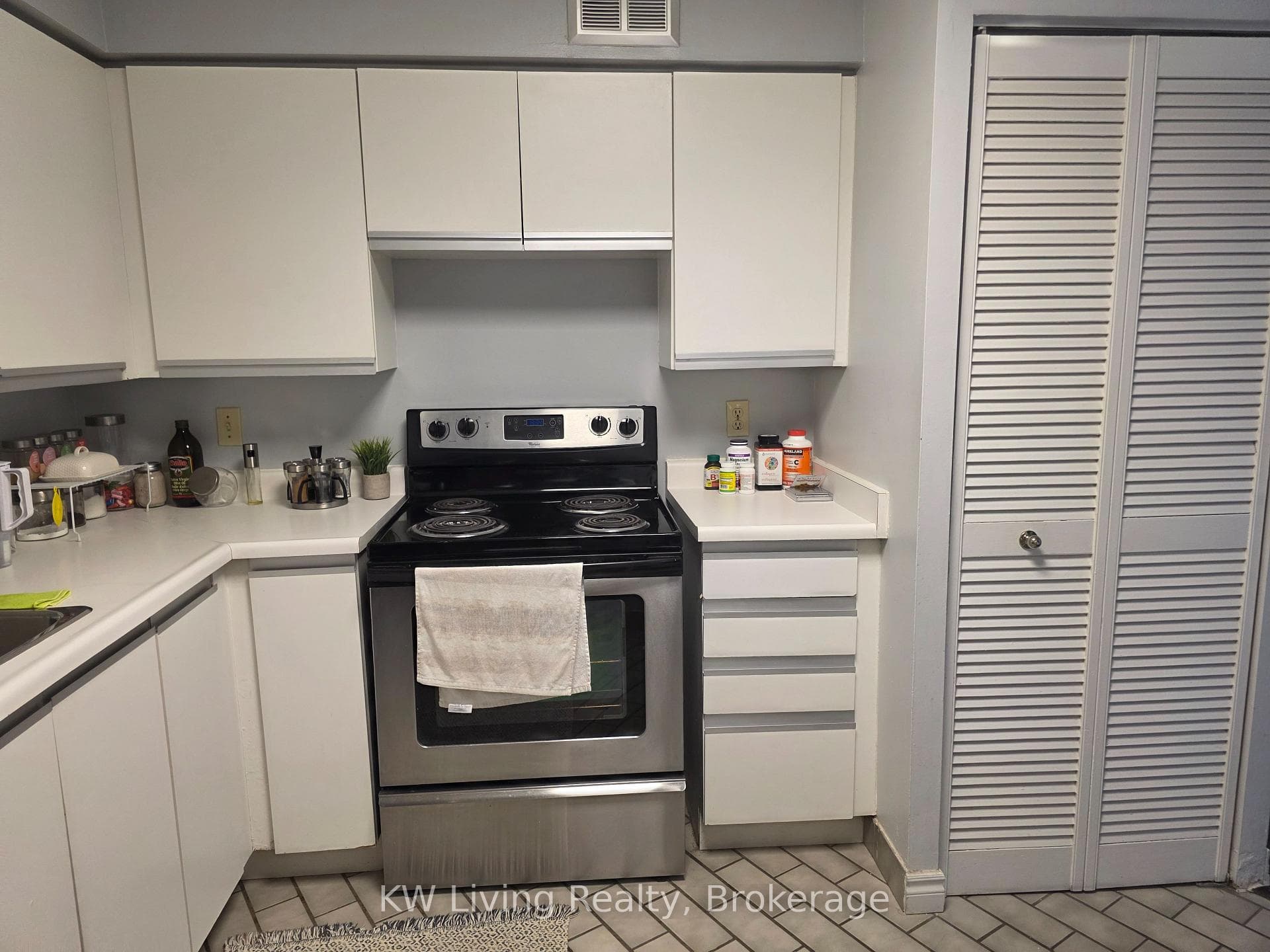 260 Queens Quay Unit 2608 photo 7