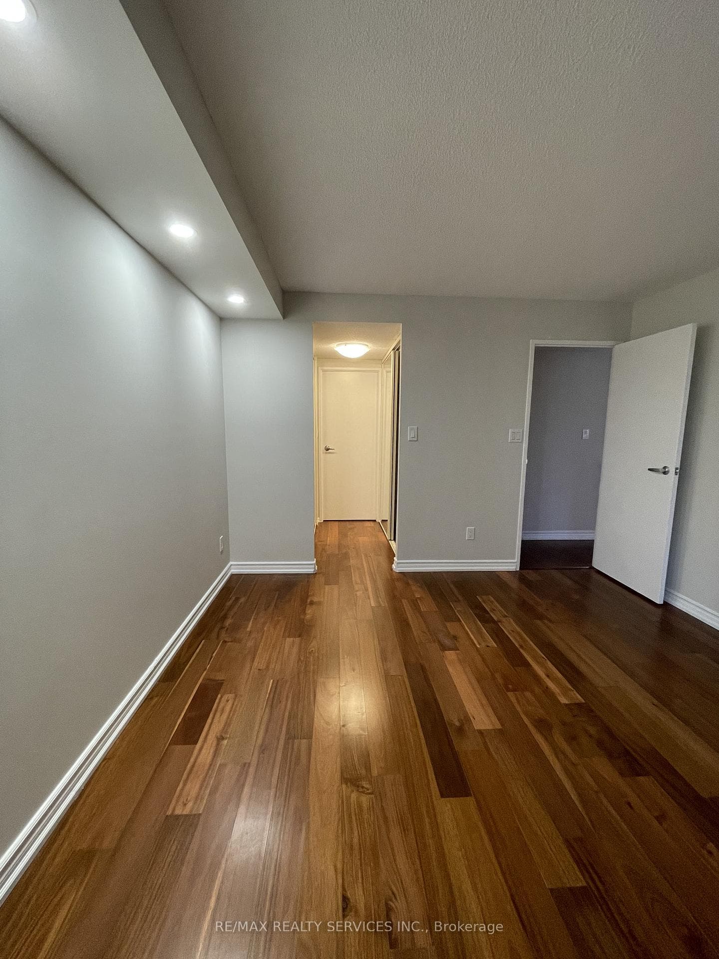 5785 Yonge Street Unit 207 photo 12