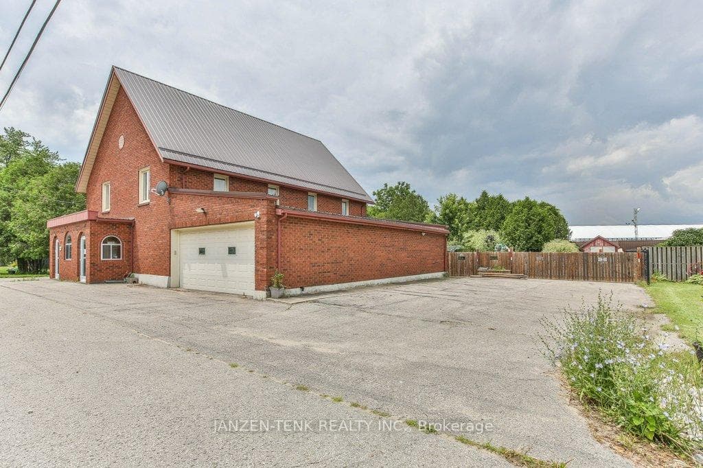 11593 Plank Road photo 4
