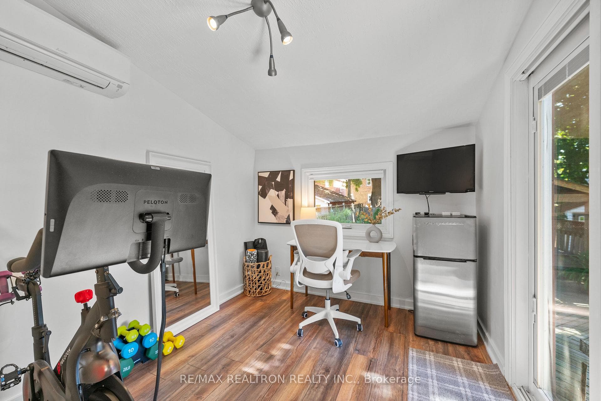 111 Fifth Street photo 17