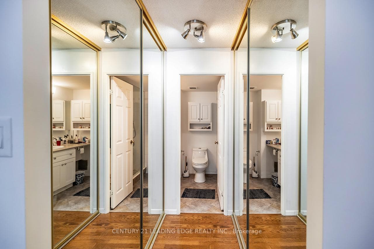 75 Wynford Heights Crescent Unit 1708 photo 16