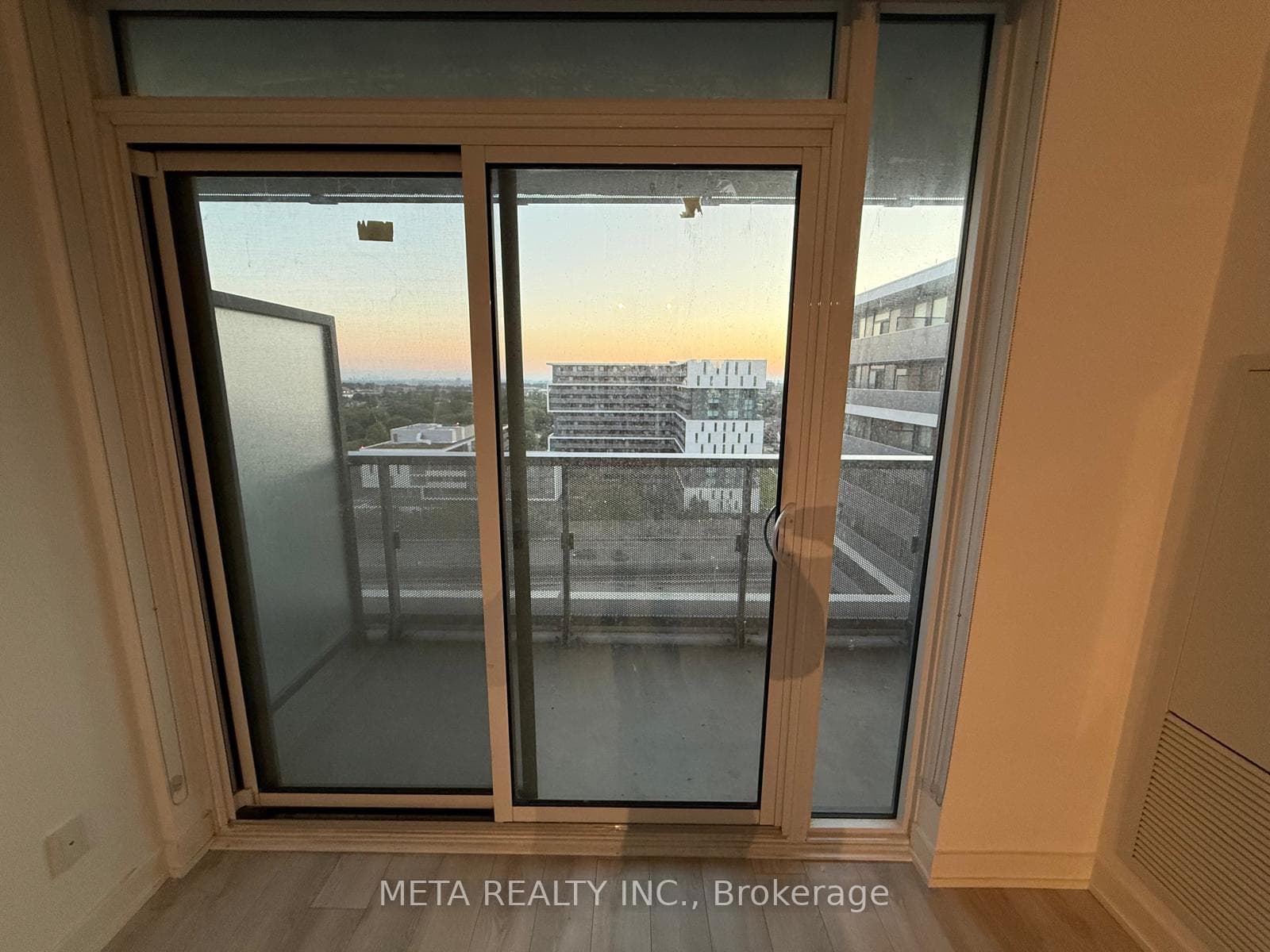 120 Varna Drive Unit 1420 photo 8