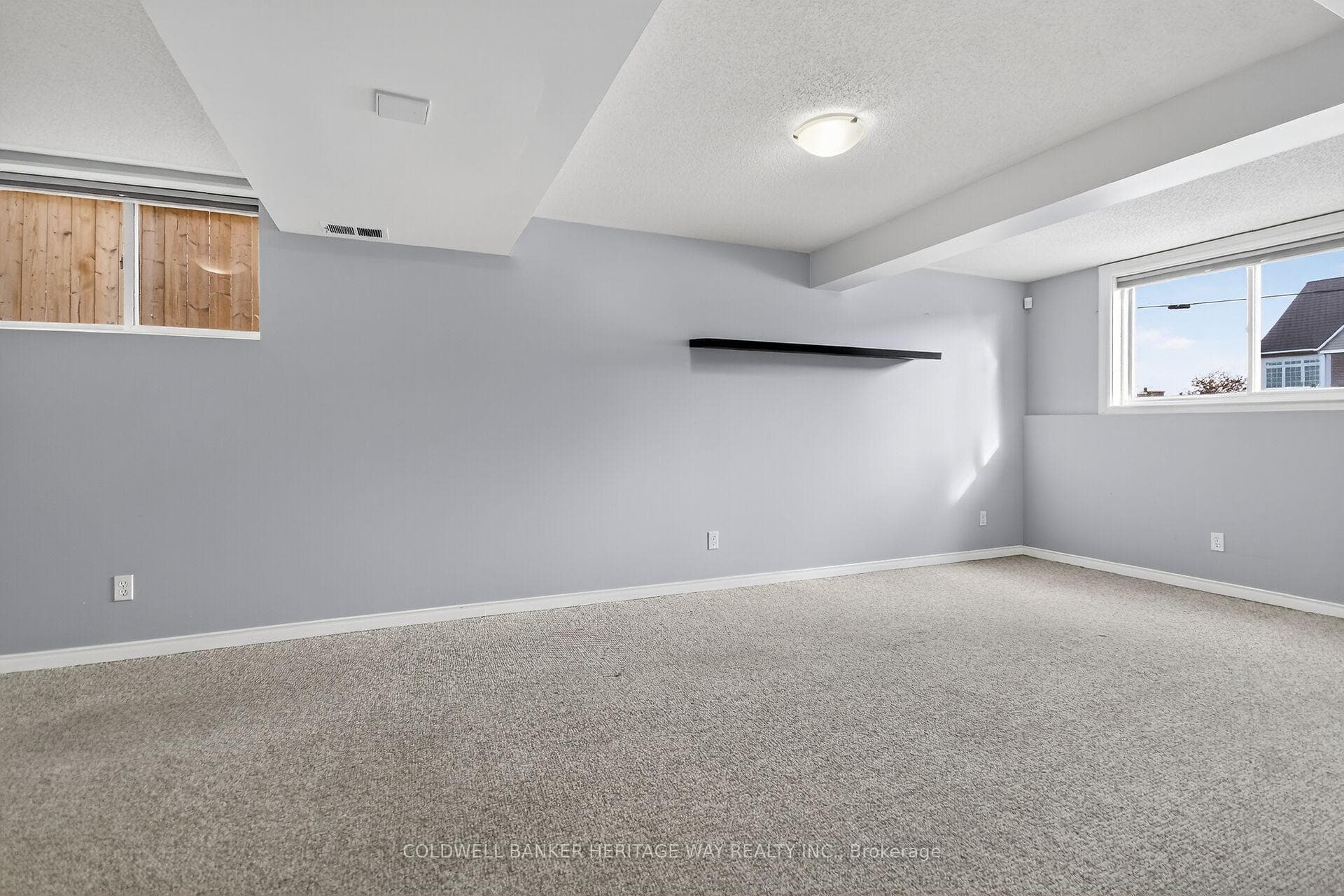 160 Patterson Crescent photo 28