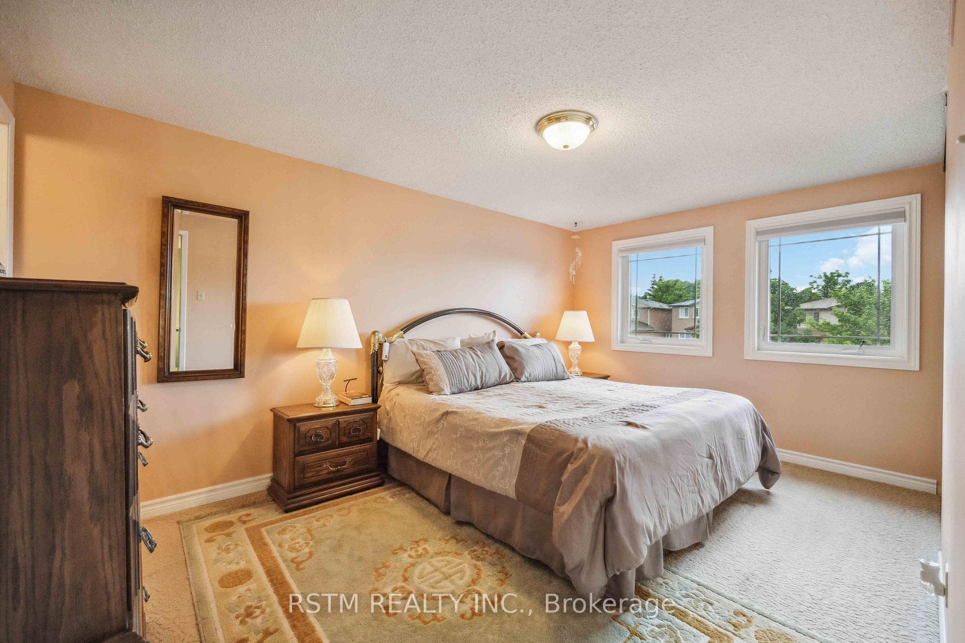 40 Woodward Crescent photo 14