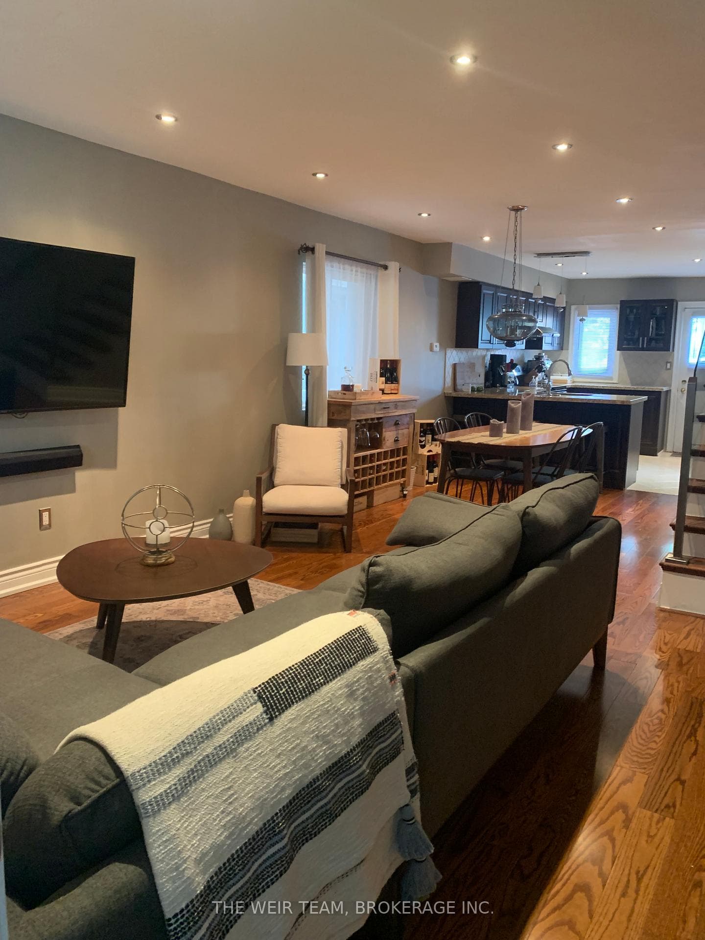 61 Rushbrooke Avenue Unit Upper photo 5