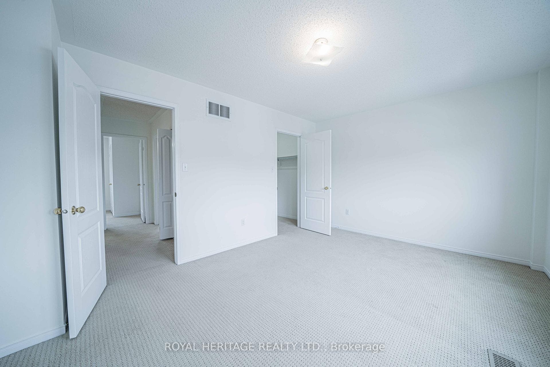 344 Castlemore Avenue photo 24