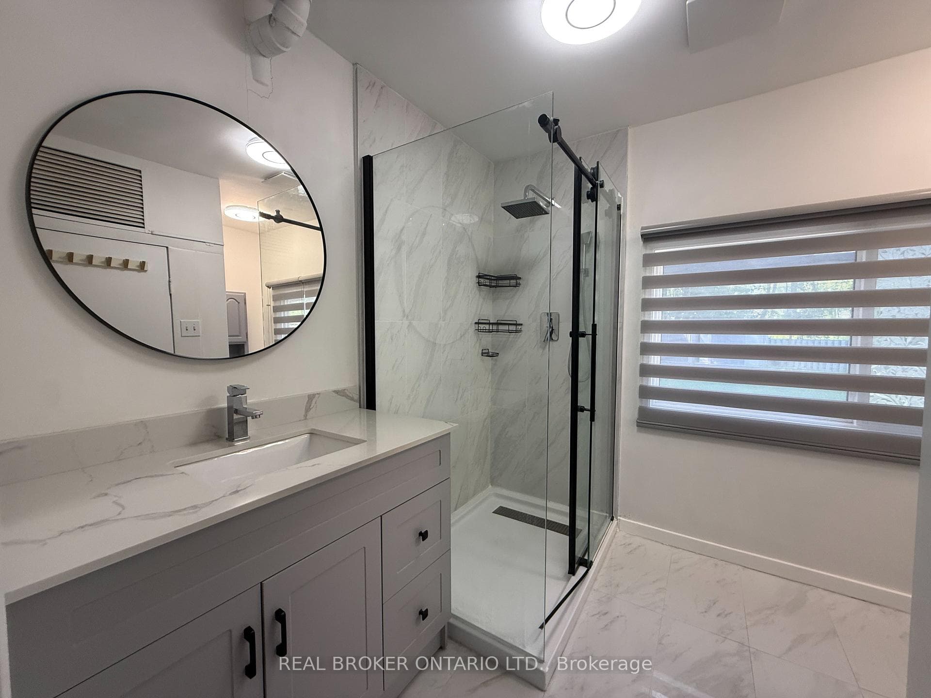 286 Crestwood Drive photo 4