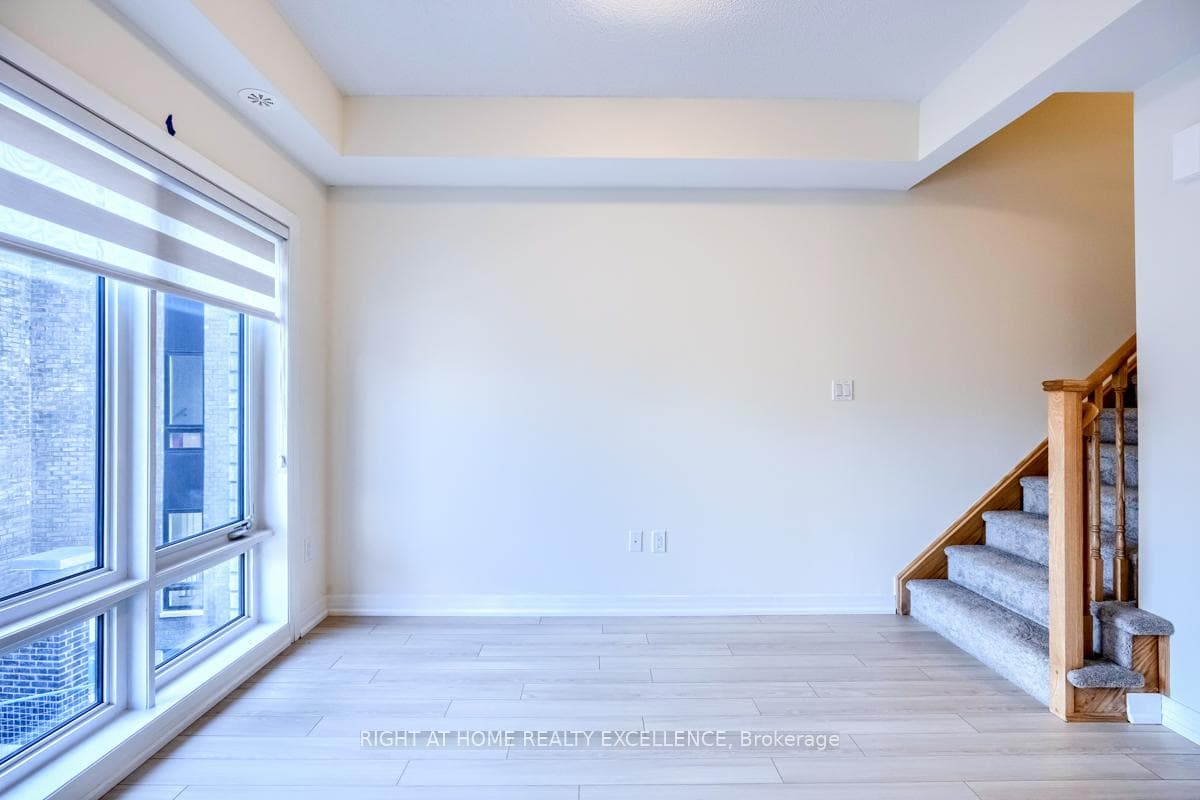 235 Mclevin Avenue Unit 6 photo 11
