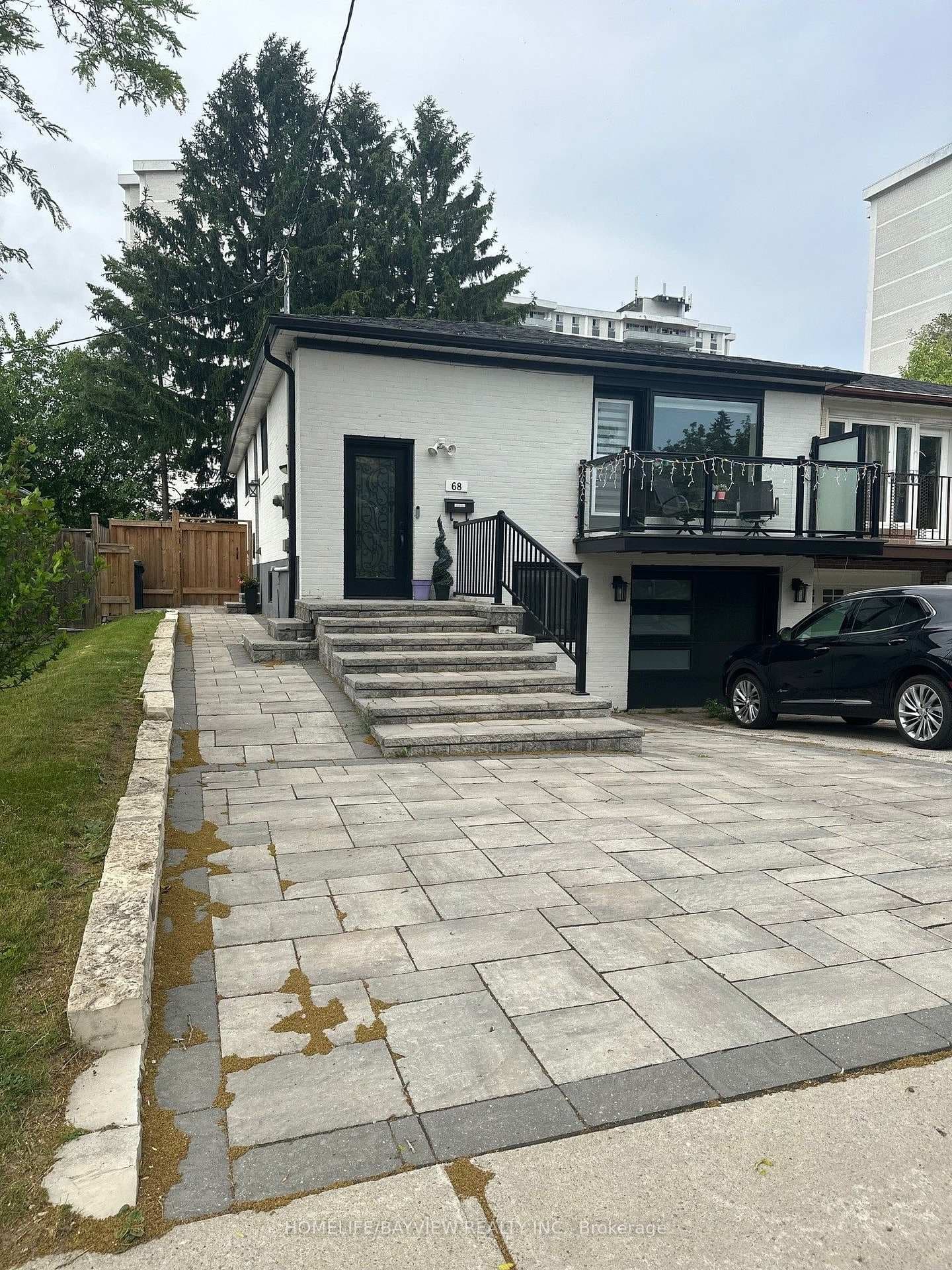 68 Knighton Drive photo 1