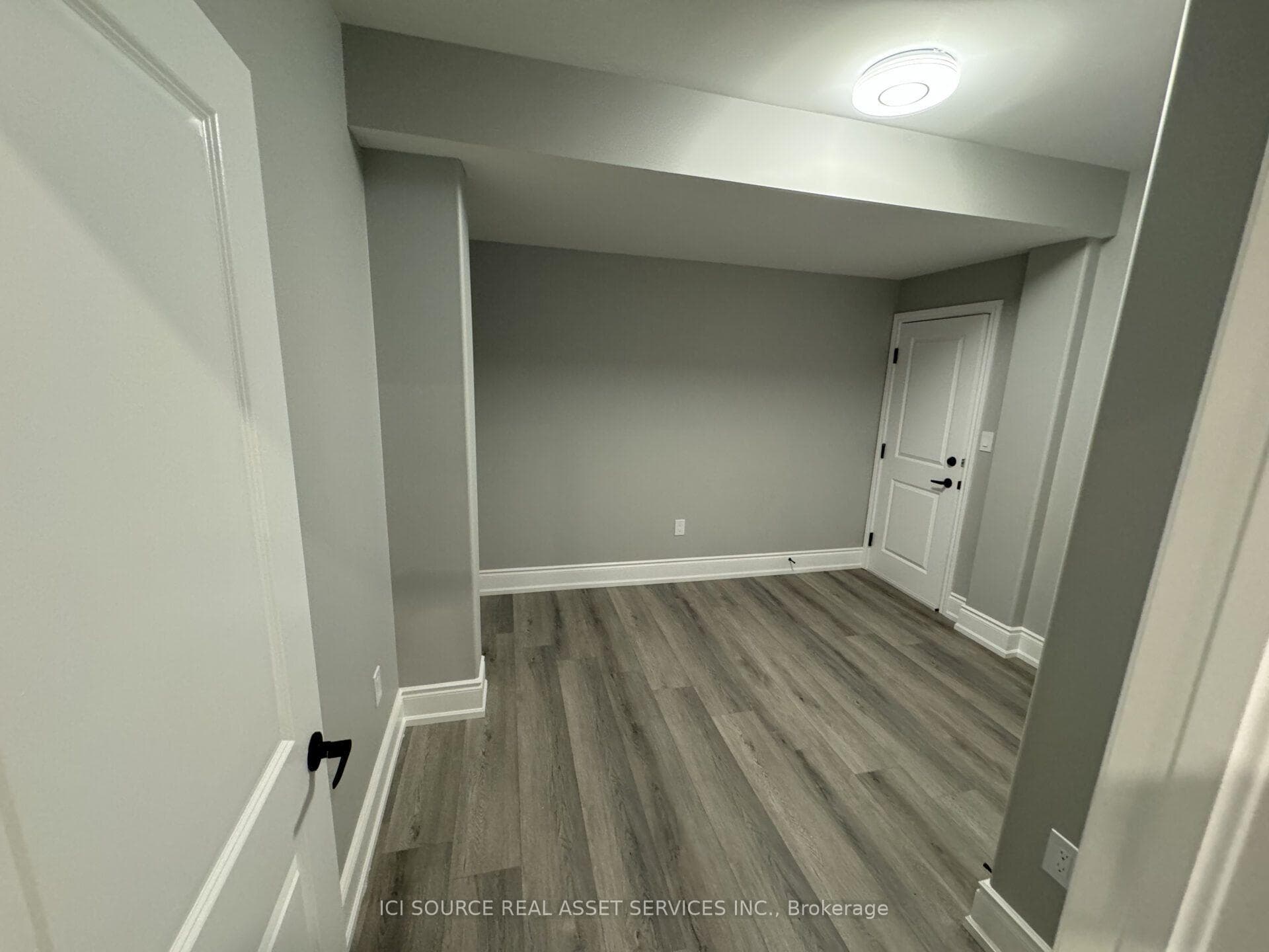 453 Thornborrow Court Unit Basement photo 1