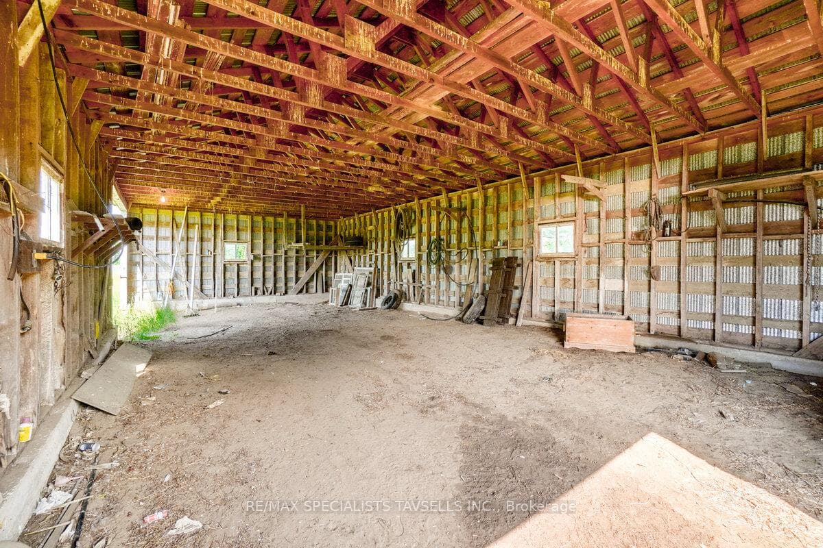 938198 Airport Road photo 36