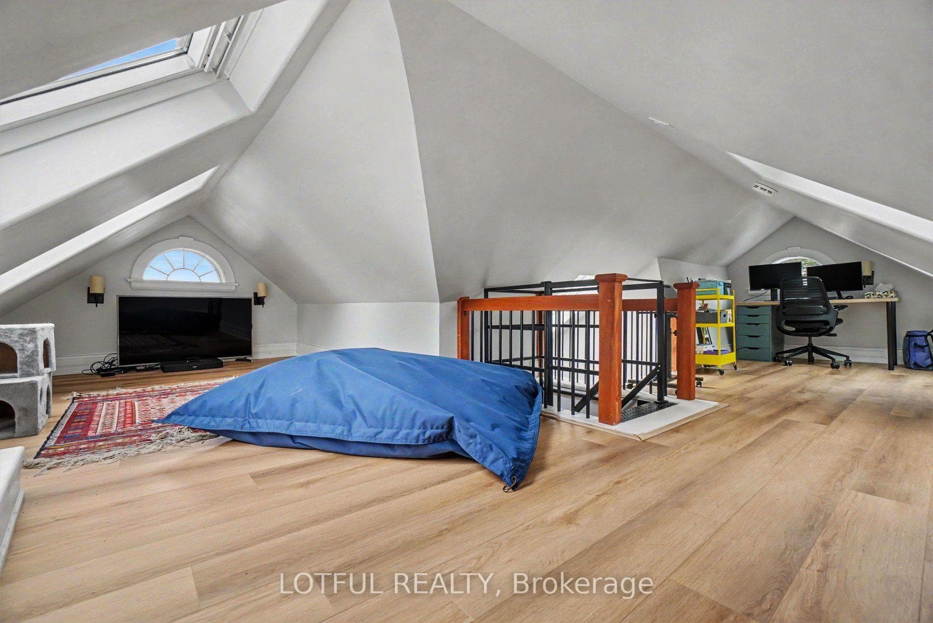 518 Hilson Avenue photo 21